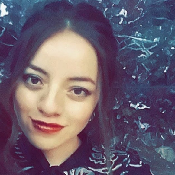 Meet your Posher, Priscilla - Picture 1 of 1